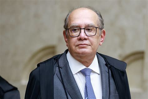 Gilmar Mendes suspende decisões que autorizavam compra de .